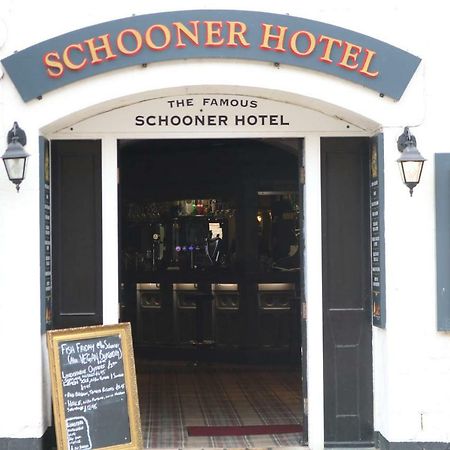 Schooner Hotel Алнмут Екстер'єр фото